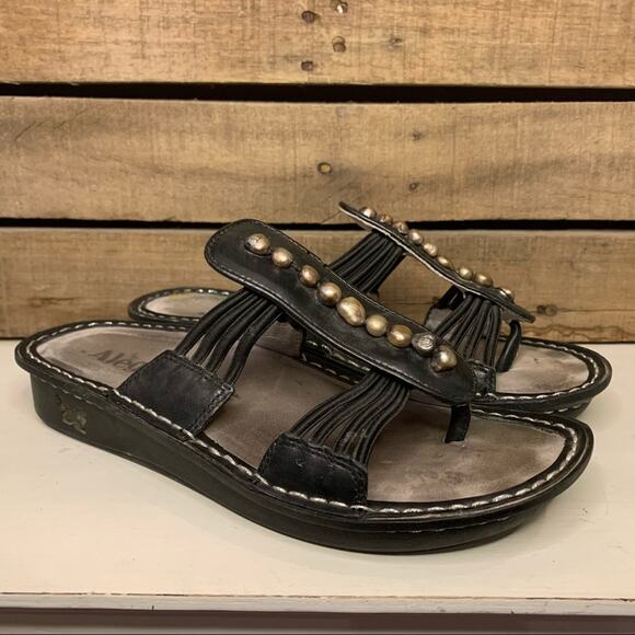 Alegria Pisa Leather Thong Sandal With Pearl Trim Black Size 37 - Picture 2 of 9